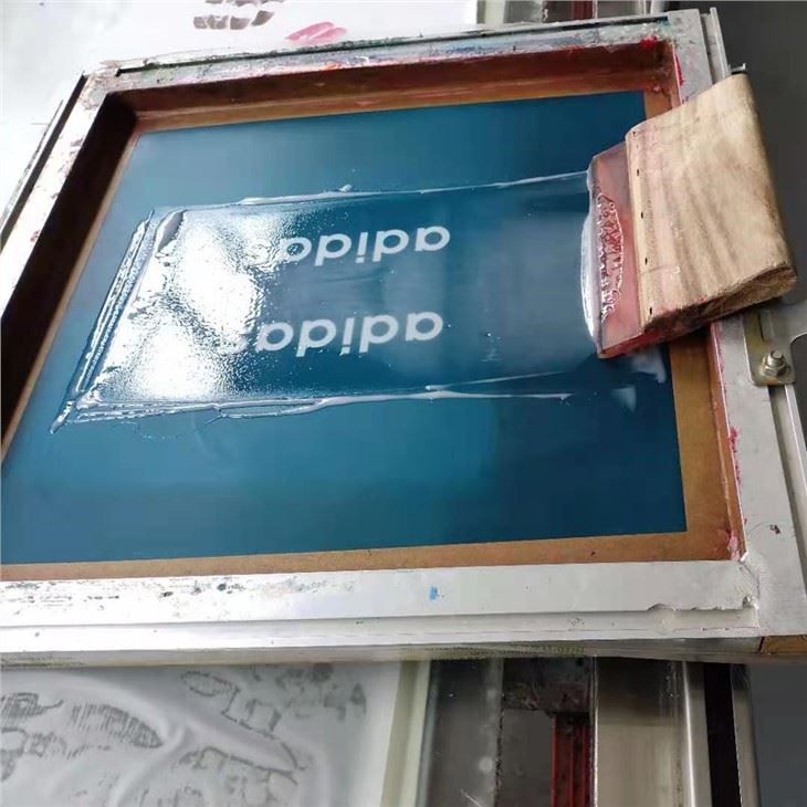 Linka Silkscreen għal Tessili