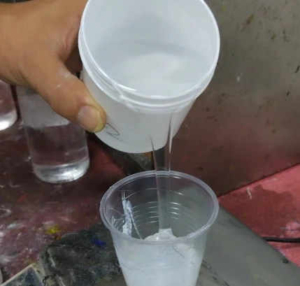 Tħossok tal-ġilda Matte Silicone